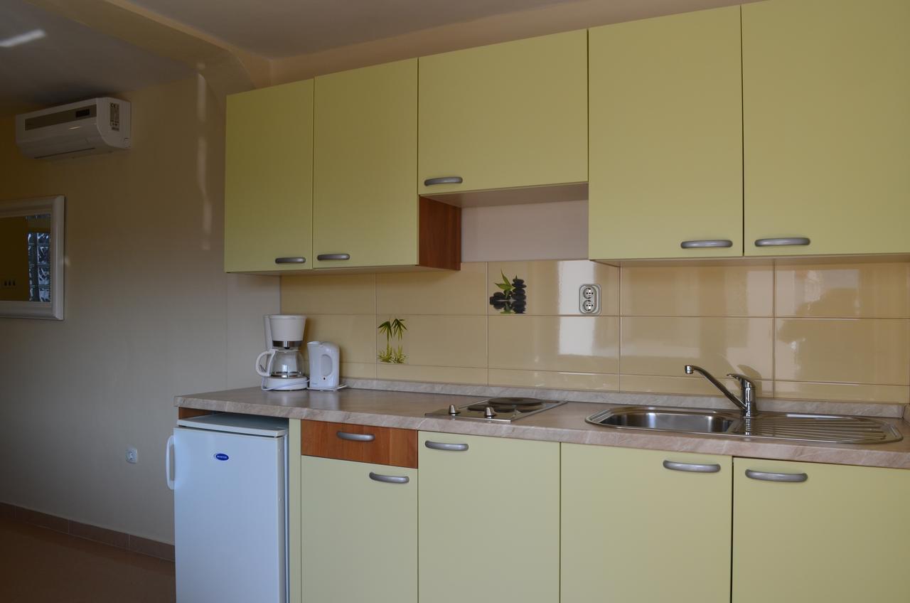 Apartments Mihalic I Baska  Ngoại thất bức ảnh