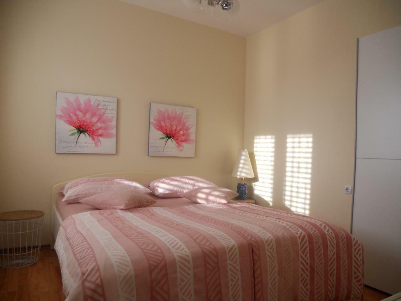 Apartments Mihalic I Baska  Ngoại thất bức ảnh